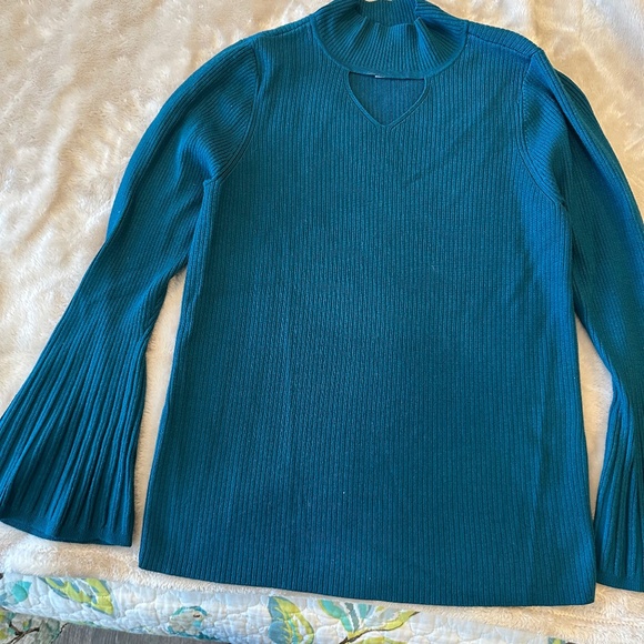 Chico’s cutout turtleneck teal sweater - Picture 1 of 3